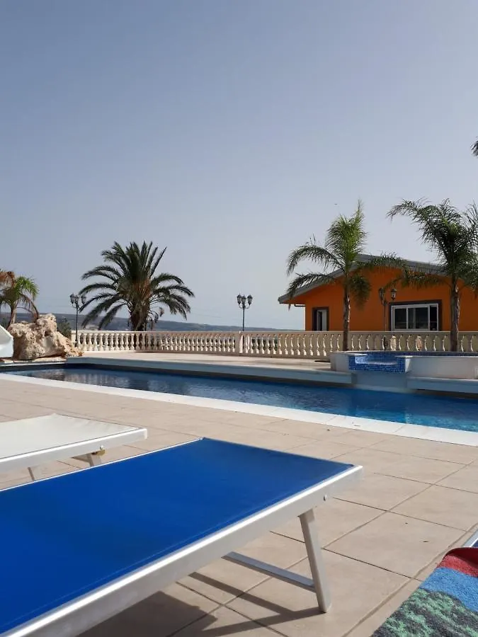 Holiday home Casa Vacanza Nel Giardino Delle Vigne Villa Chiaramonte Gulfi